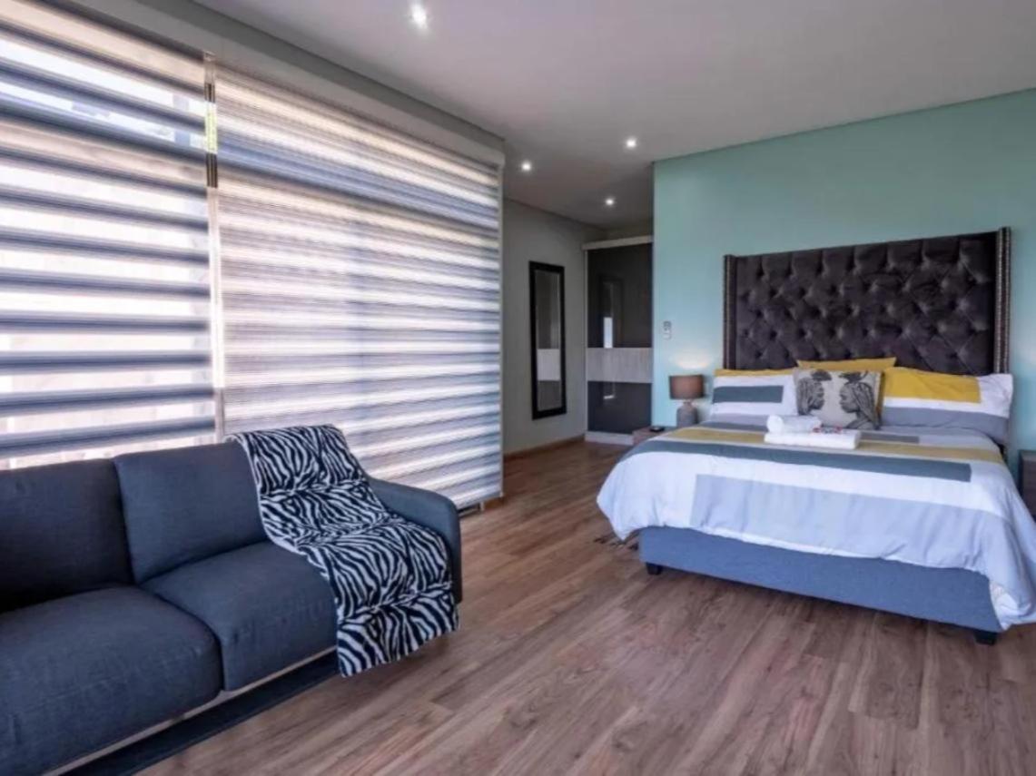 Ekuthuleni Modern Christian With Seaview Homestay Umhlanga