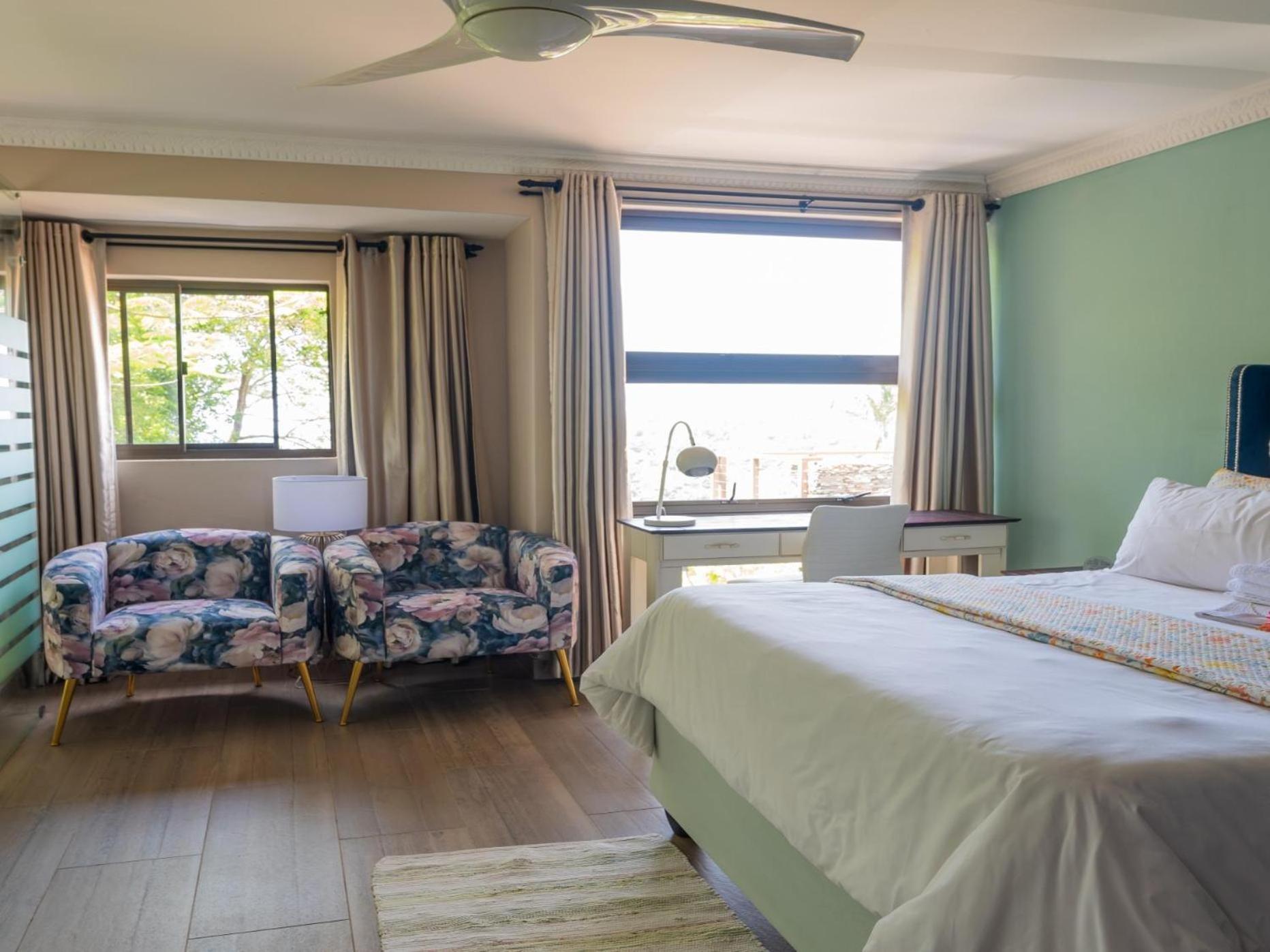 Ekuthuleni Modern Christian With Seaview Homestay